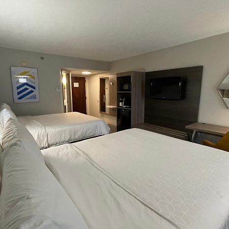 Holiday Inn Express Burlington By Ihg Exteriér fotografie