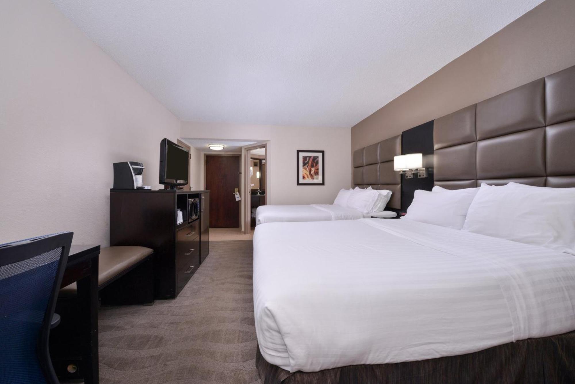 Holiday Inn Express Burlington By Ihg Exteriér fotografie