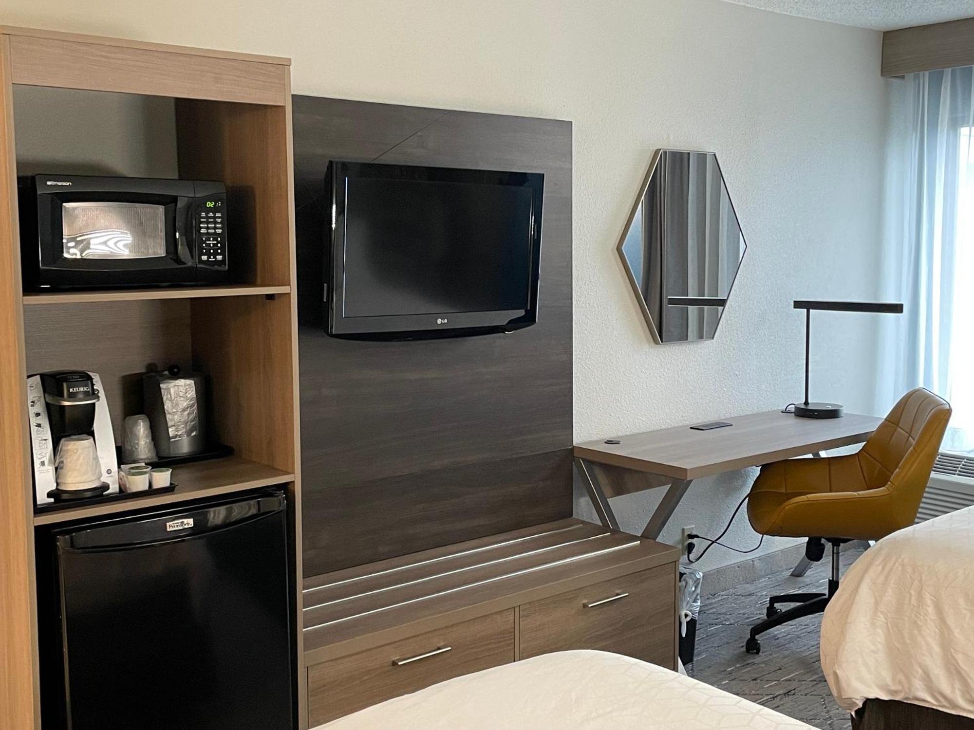 Holiday Inn Express Burlington By Ihg Exteriér fotografie