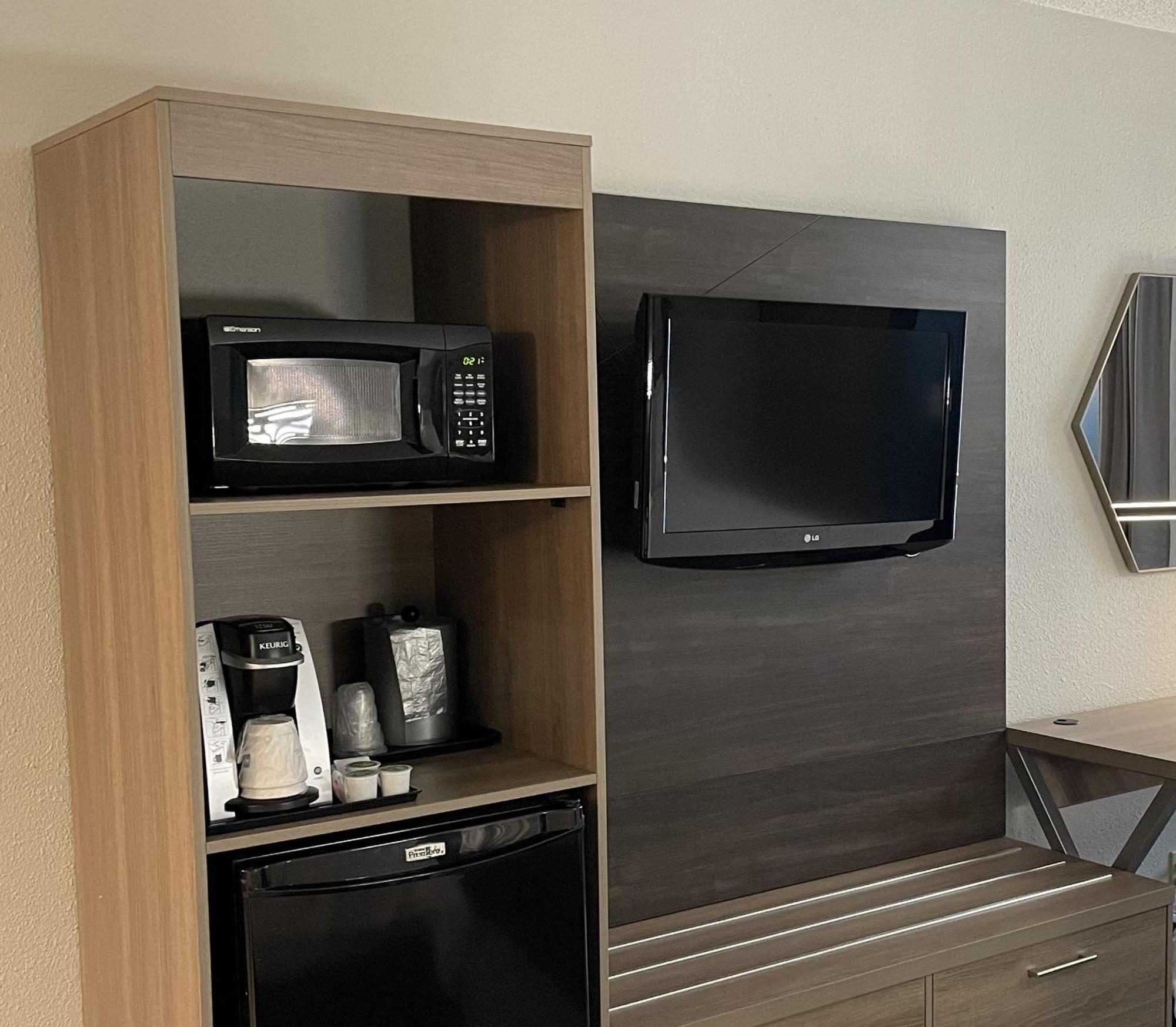 Holiday Inn Express Burlington By Ihg Exteriér fotografie